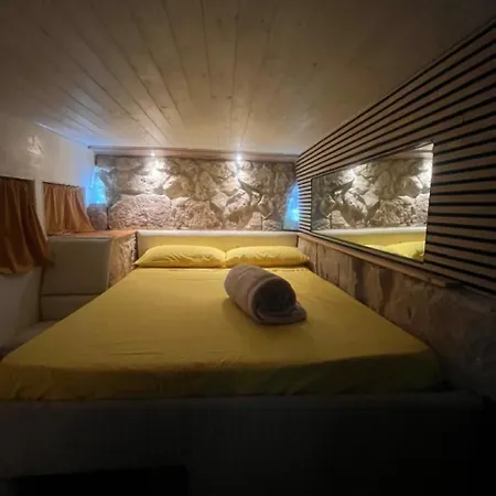 Busbnb Paradise *