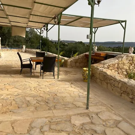 Busbnb Paradise Solarino