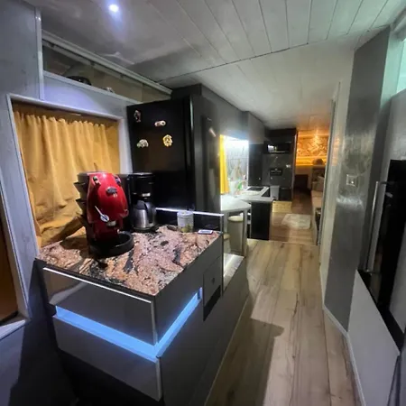 Busbnb Paradise Solarino