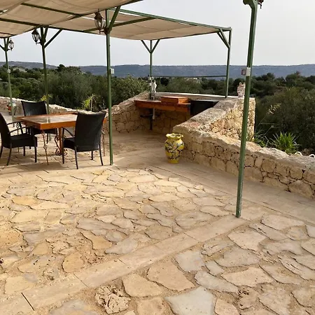 Busbnb Paradise Κάμπινγκ *